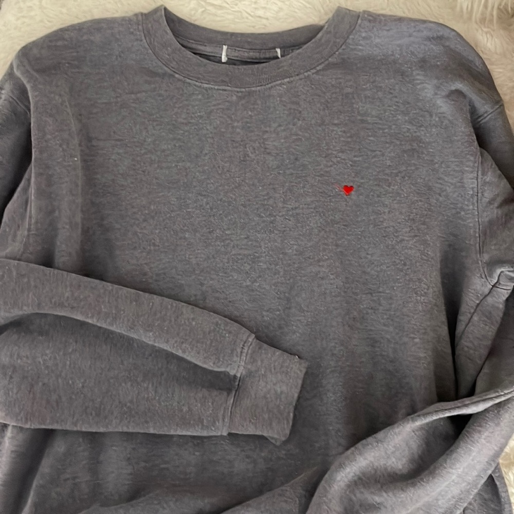 grey sweater